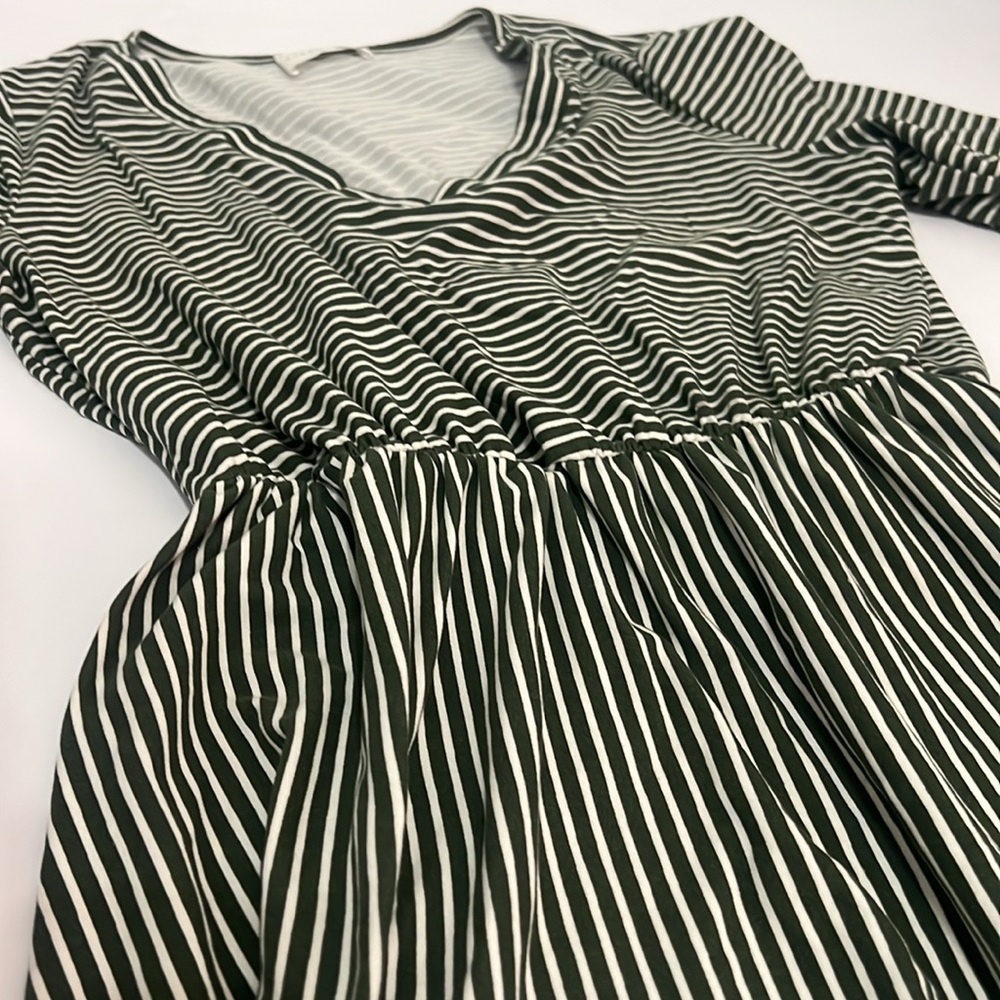 French Grey green and whitete stripe dress size medium - Picture 2 of 8